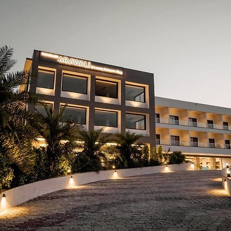 Pride Resort & Convention Center Ranakpur Near Ranakpur Dam Sādri Buitenkant foto
