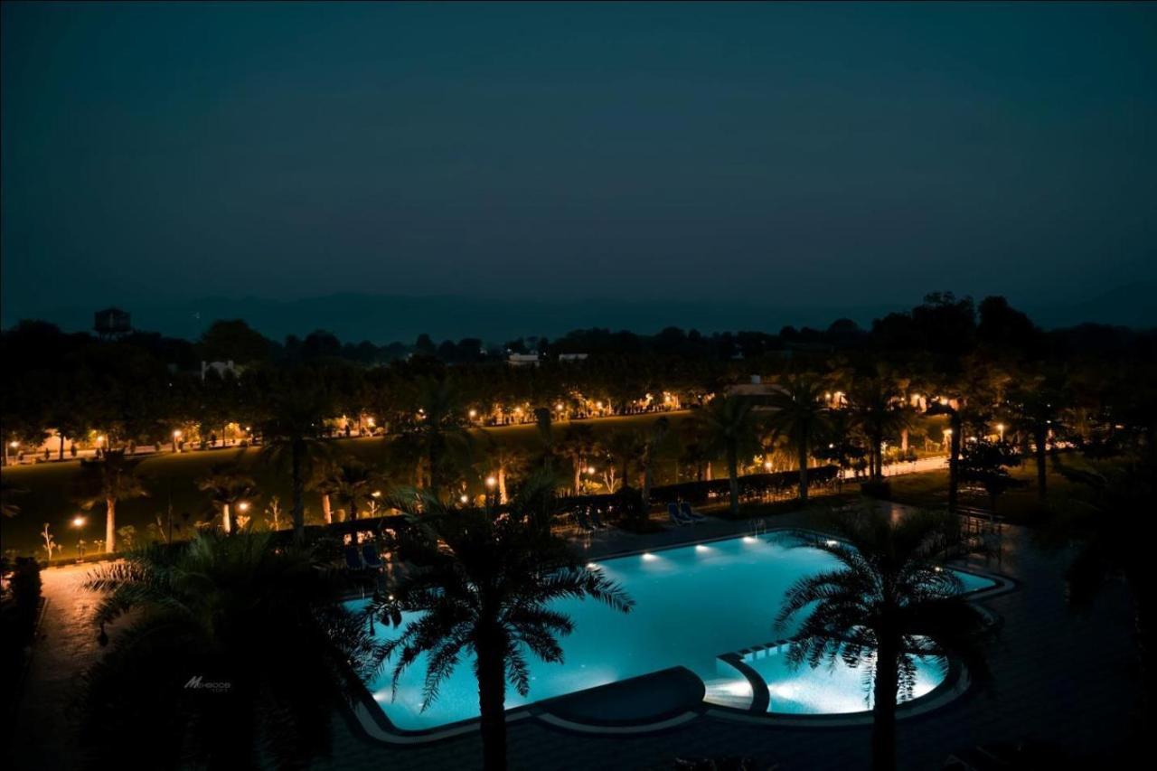 Pride Resort & Convention Center Ranakpur Near Ranakpur Dam Sādri Buitenkant foto
