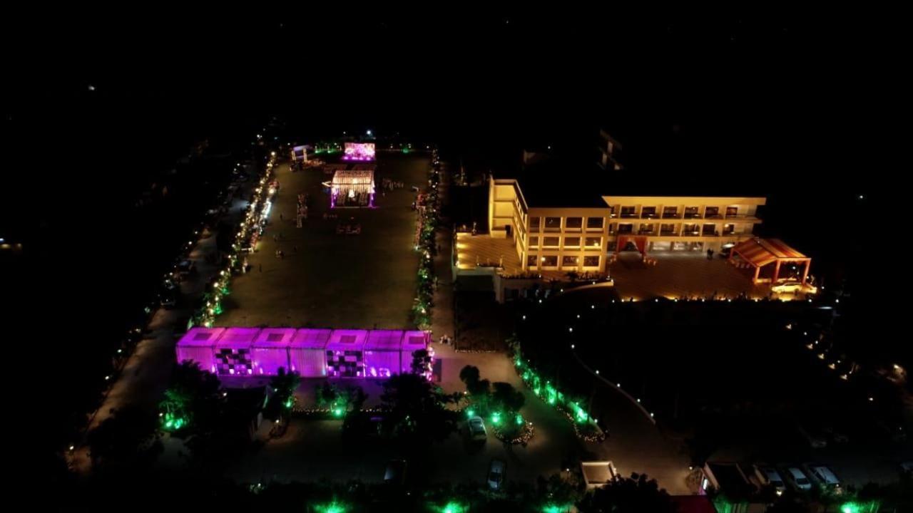 Pride Resort & Convention Center Ranakpur Near Ranakpur Dam Sādri Buitenkant foto